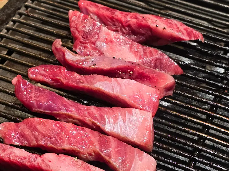 불판 위의 고기