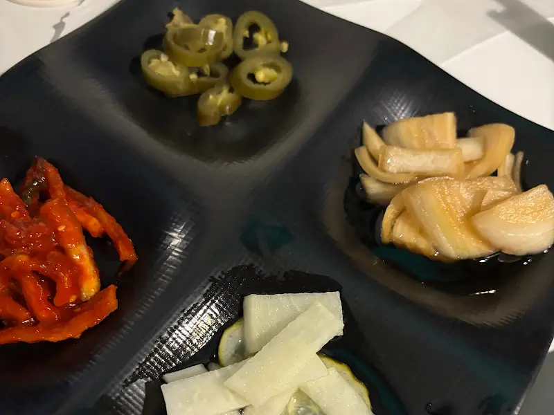 다양한 곁들임 메뉴