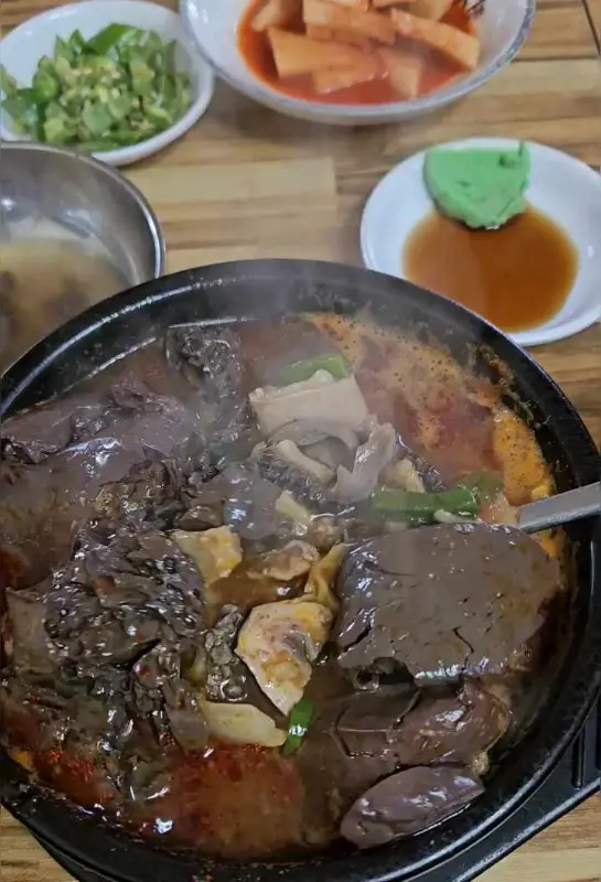 한우내장탕 근접샷