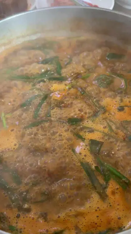 보글보글 끓는 추어탕