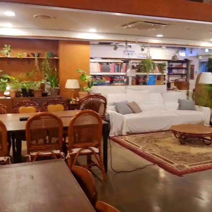 카페 내부 좌석