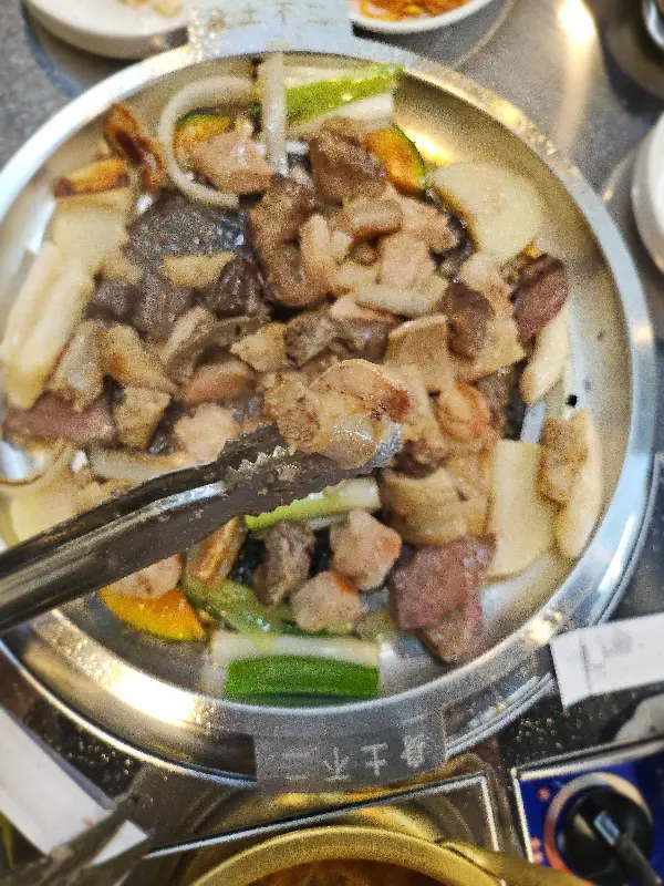 노릇노릇하게 구워진 곱창