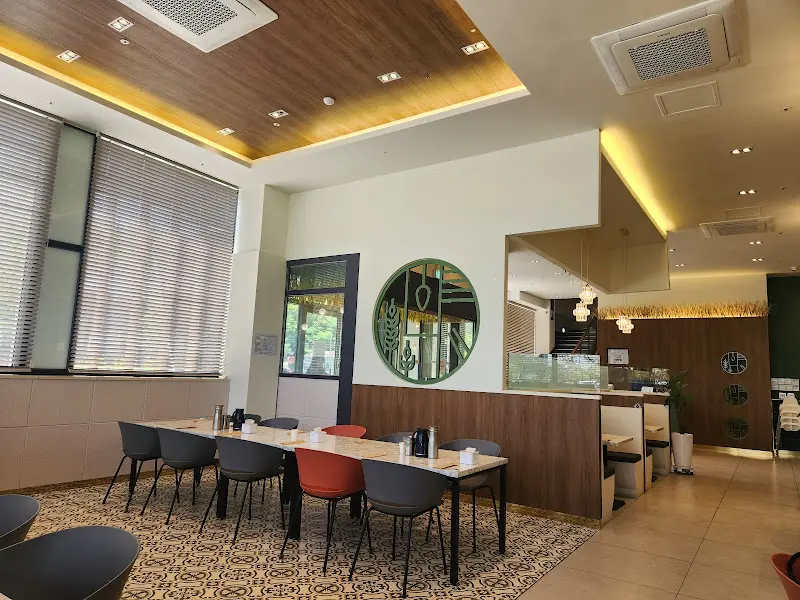 깔끔한 식당 내부