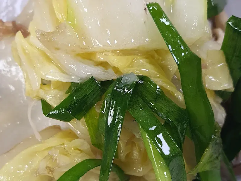 스찌개 속 배추