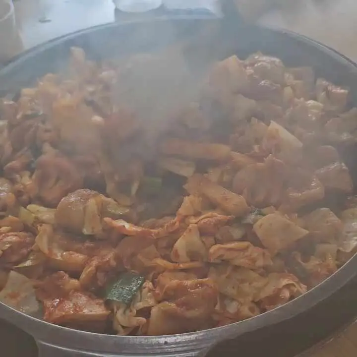 닭갈비 익어가는 모습