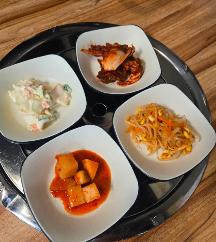 다양한 곁들임 메뉴