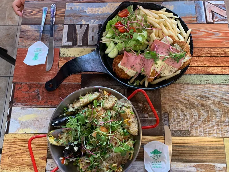 다양한 메뉴를 한 상 가득 즐길 수 있는 피스코이나즈카