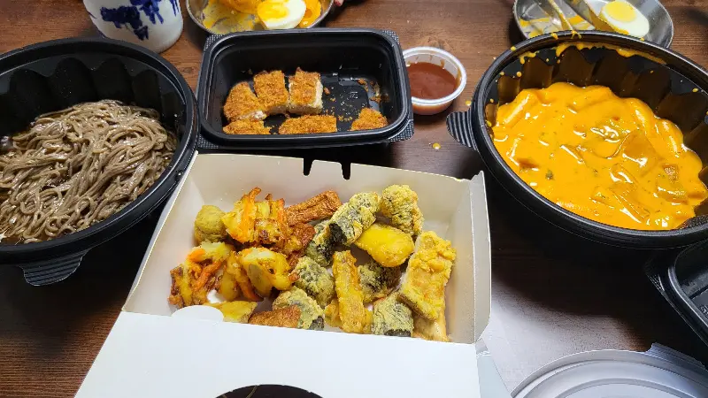 다양한 분식 메뉴들