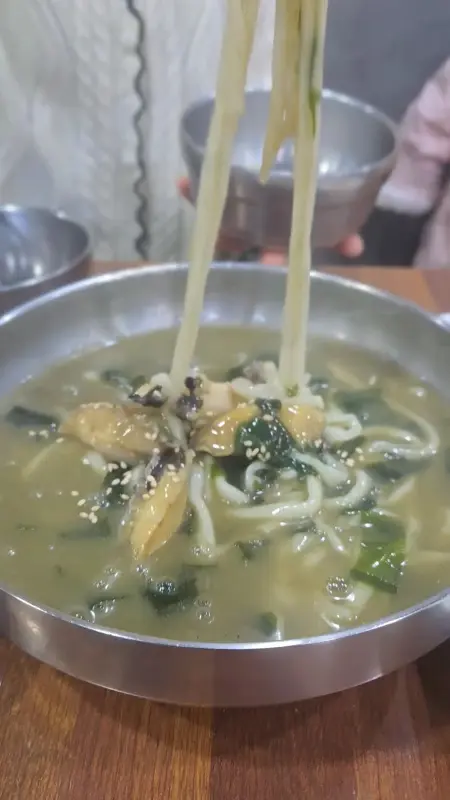전복 칼국수 면발