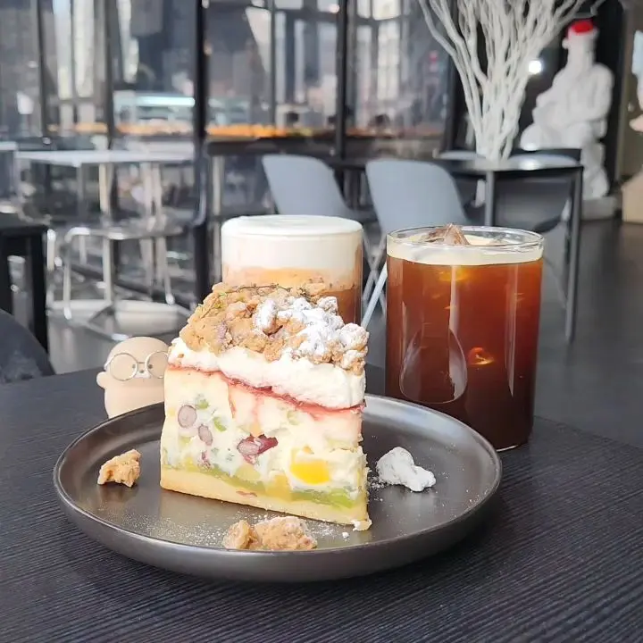 맘모스 크럼블 치즈 케이크