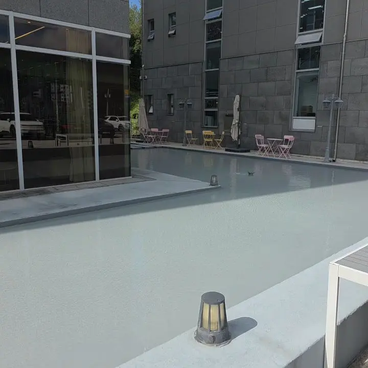 모드니 외부 테라스