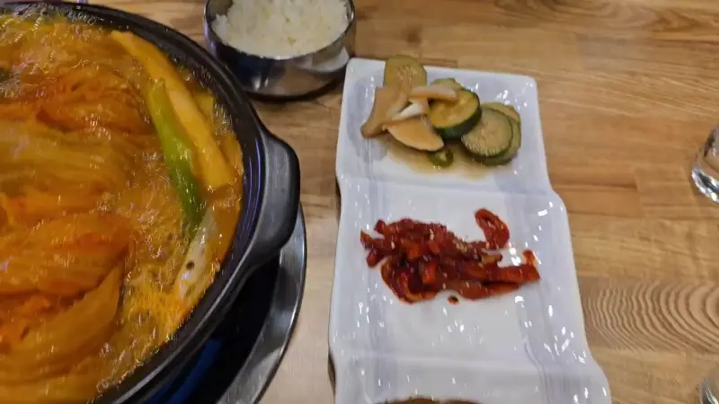 김치찜과 밑반찬
