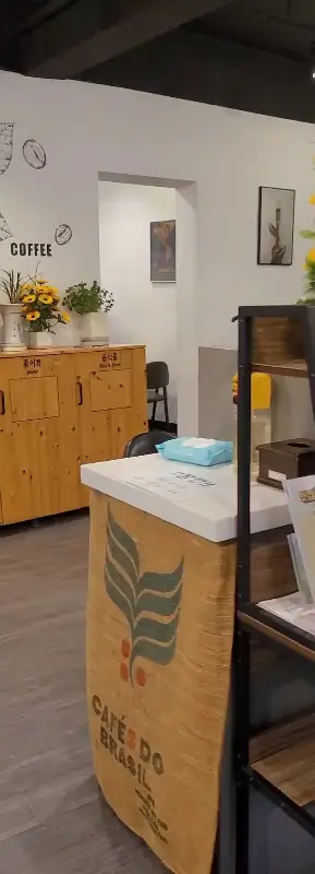 커피에 반하다 카운터