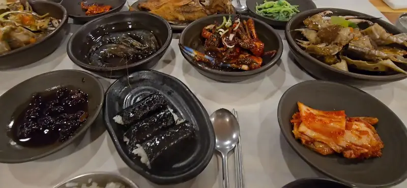 푸짐한 게장 한 상 차림