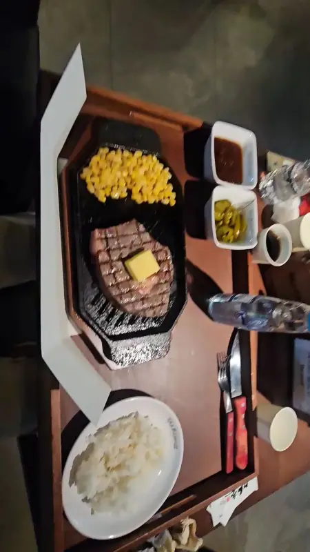 스테이크 전체샷