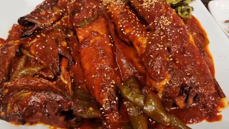 매콤한 양념이 듬뿍 밴 코다리