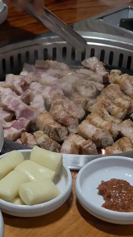 환상적인 비주얼의 삼겹살