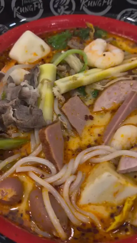 푸짐한 마라탕 한 그릇