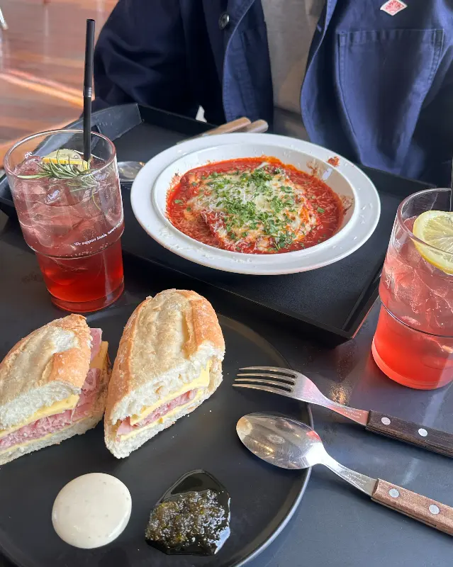 깔끔하게 정돈된 화장실