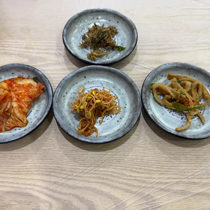 물회 한 상 차림