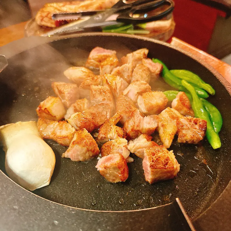 잘 구워진 고기의 모습