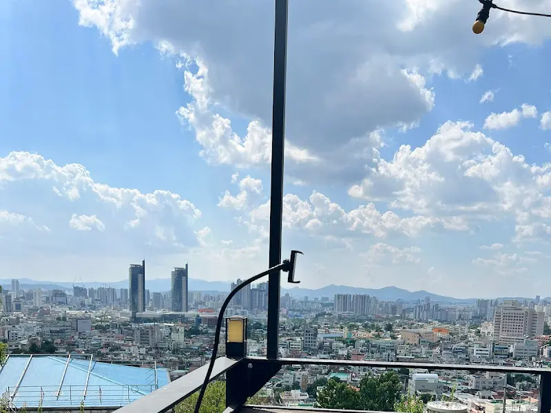 산1번지 옥상에서 바라본 대전 시내