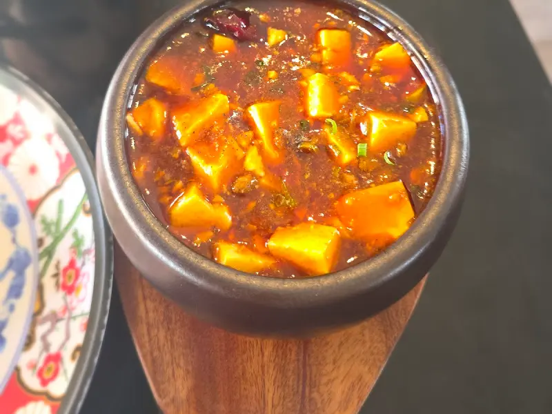 매콤한 향이 코를 찌르는 마라마파두부