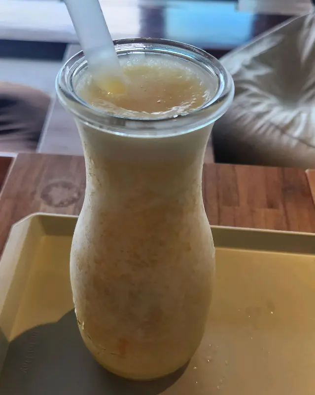 상큼한 오렌지 파인애플 주스