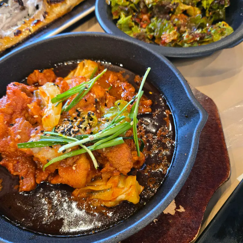 다양한 종류의 밑반찬