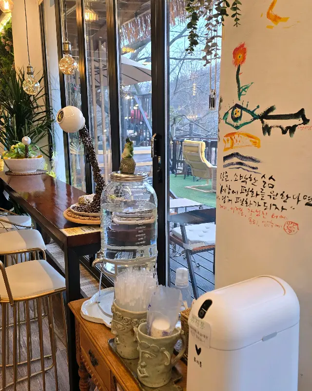 카페 내부