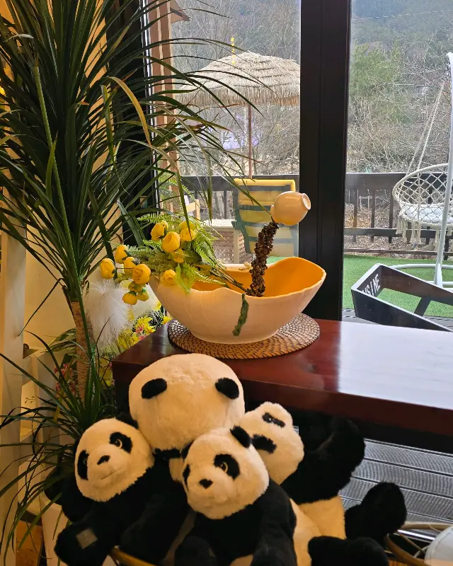 카페 내부 장식