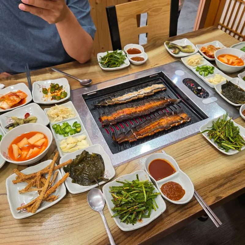 장어구이 한 상 차림