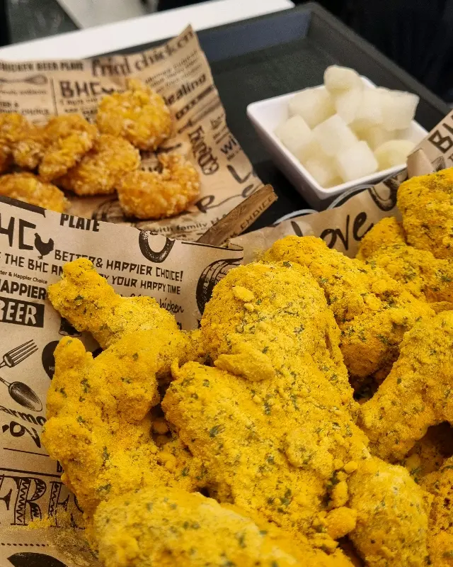 매콤달콤한 소스가 듬뿍 발린 소떡소떡