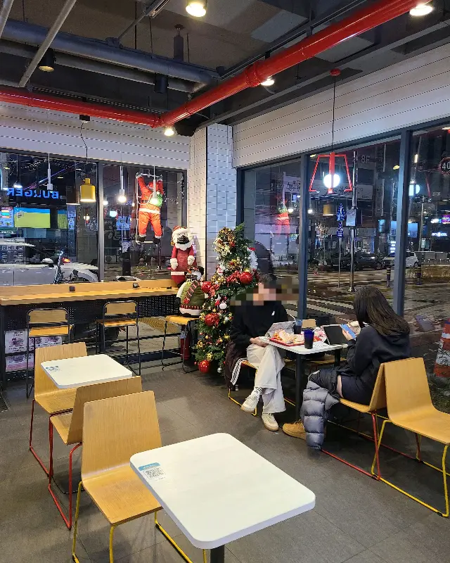 롯데리아 내부 모습