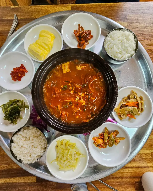 푸짐한 한 상 차림