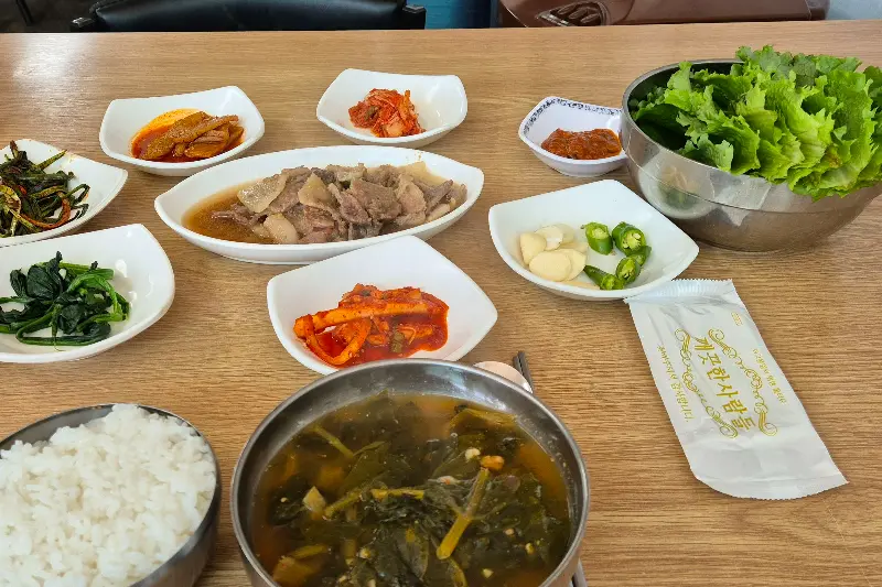 다양한 종류의 반찬