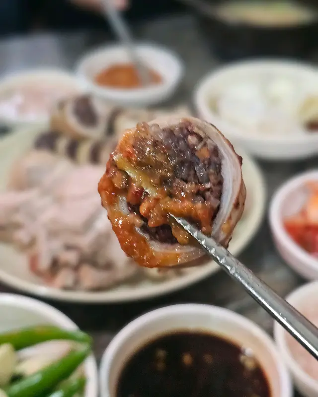 환상적인 막창순대의 단면