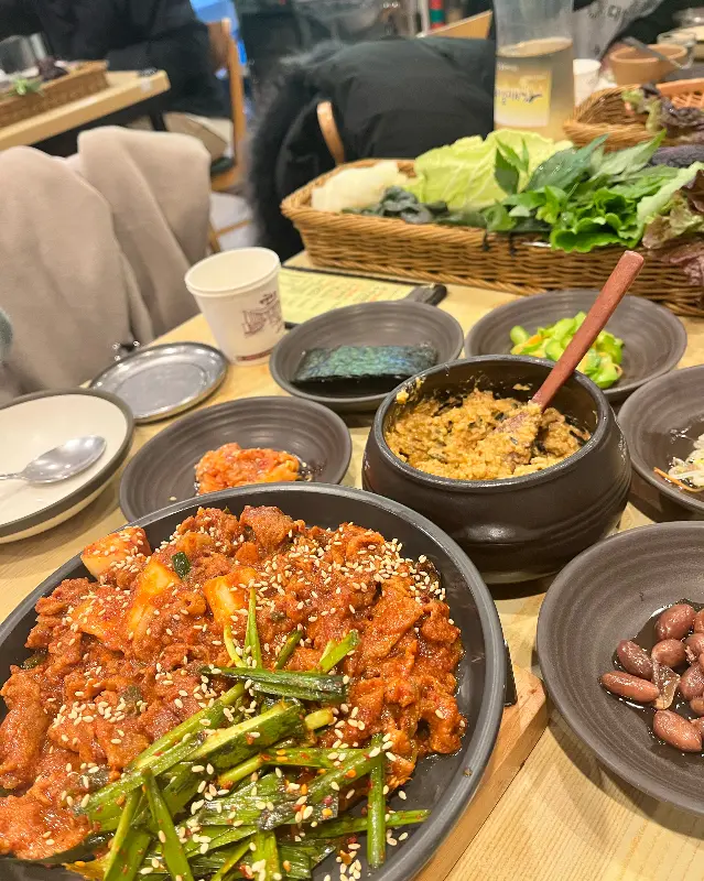 쌈밥 정식 한 상 차림
