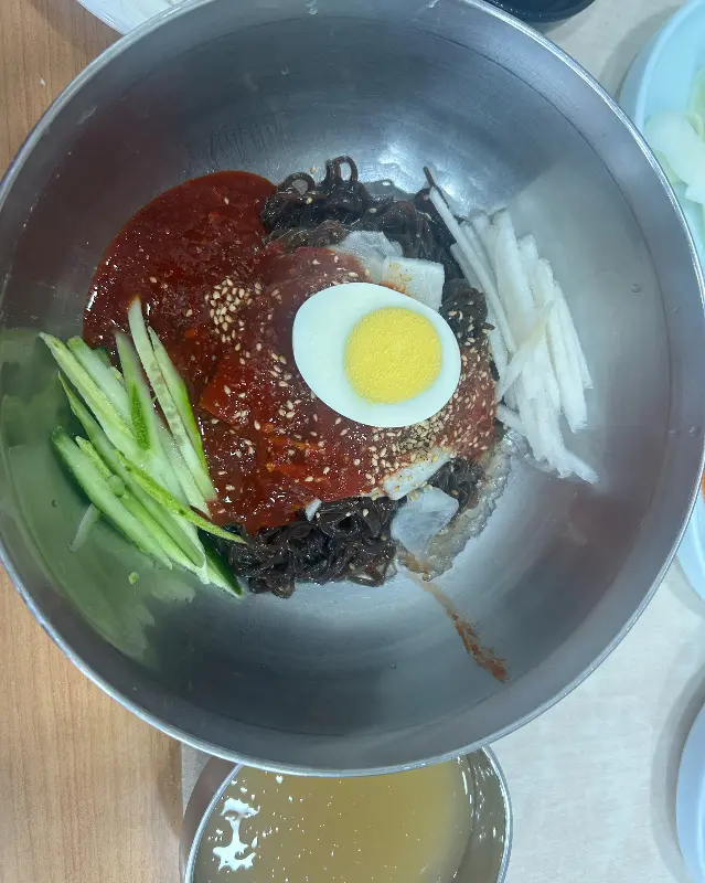 비빔냉면