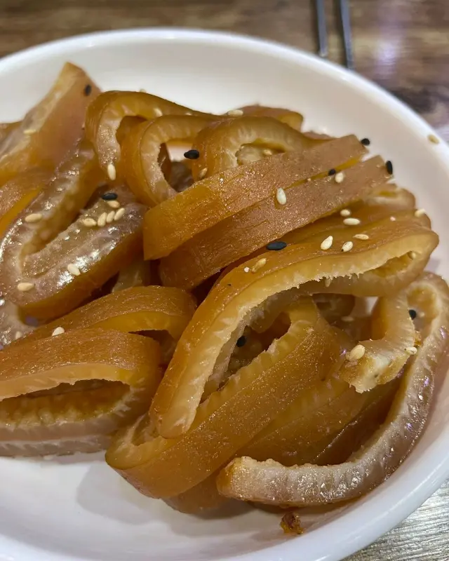 푸짐한 족발 한 상