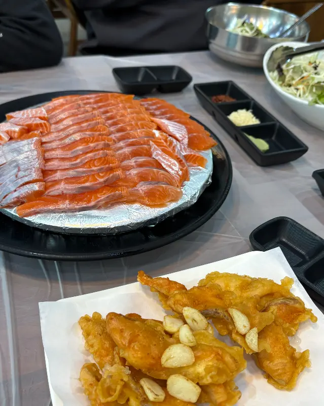 송어회와 튀김
