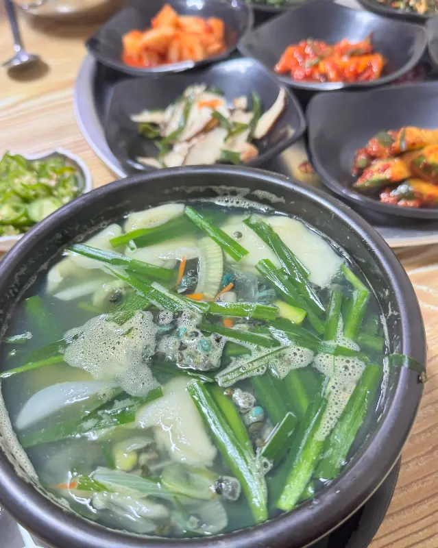 다슬기 수제비 확대