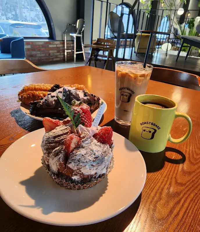 도나스데이 내부 크리스마스 장식