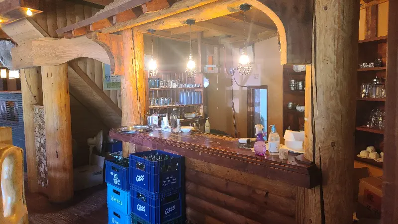 바 테이블의 모습