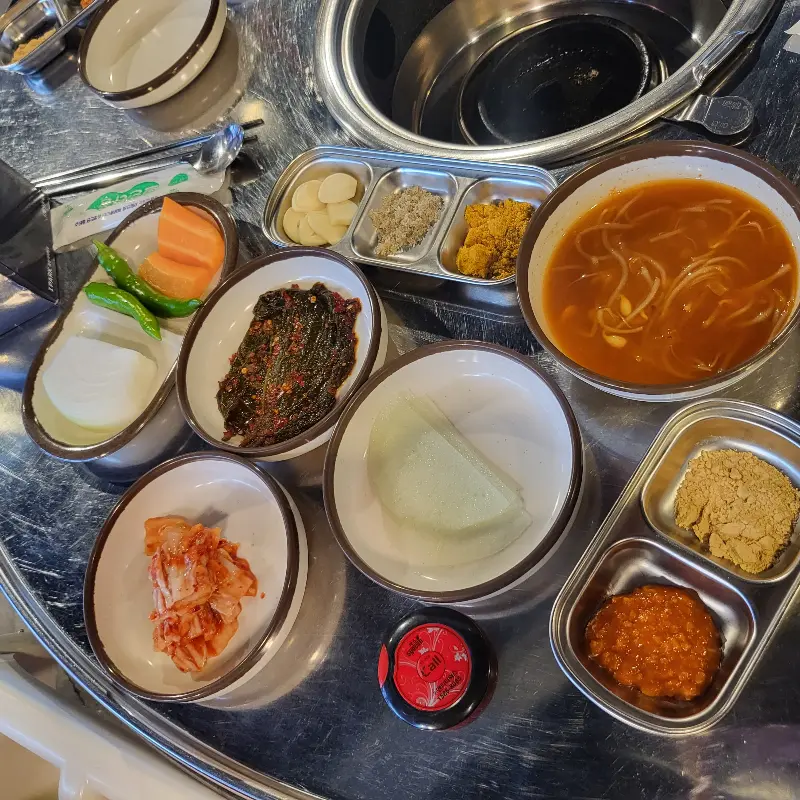 깔끔한 테이블 세팅