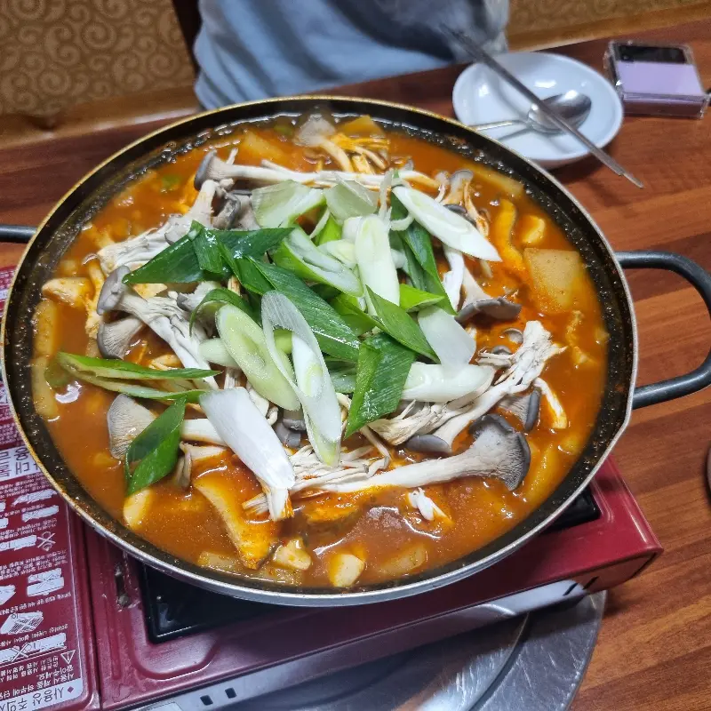 맛있게 구워진 고기의 모습