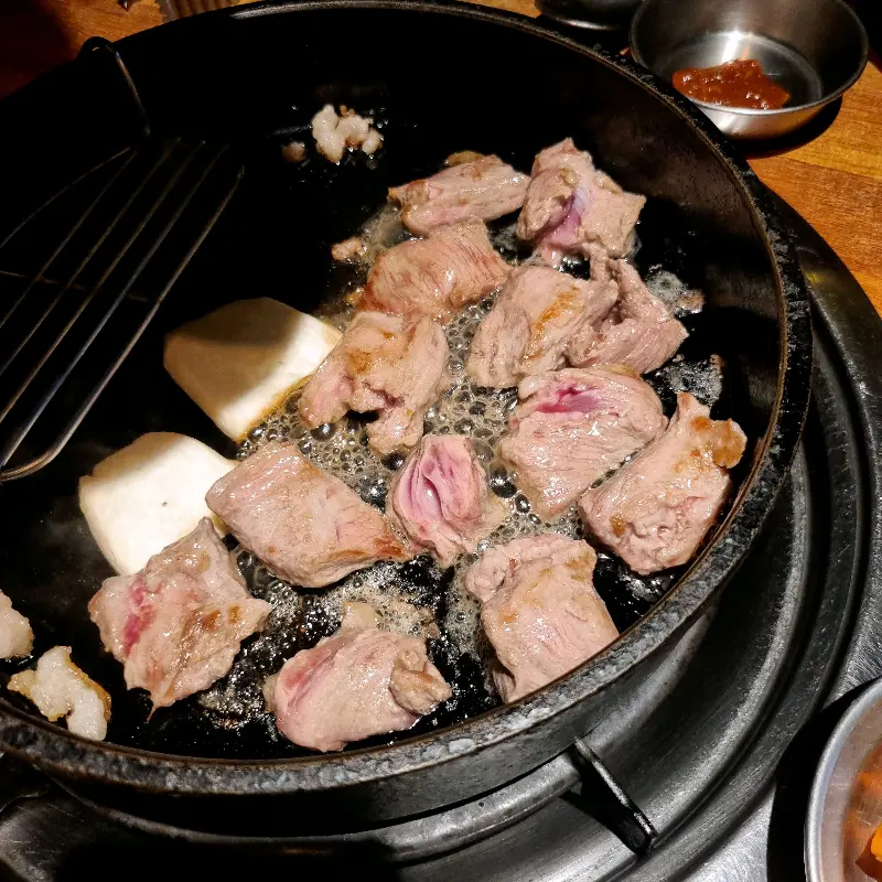 갈매기살과 버섯