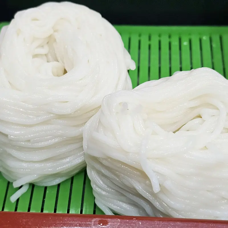 물회에 넣어 먹으면 더욱 맛있는 소면