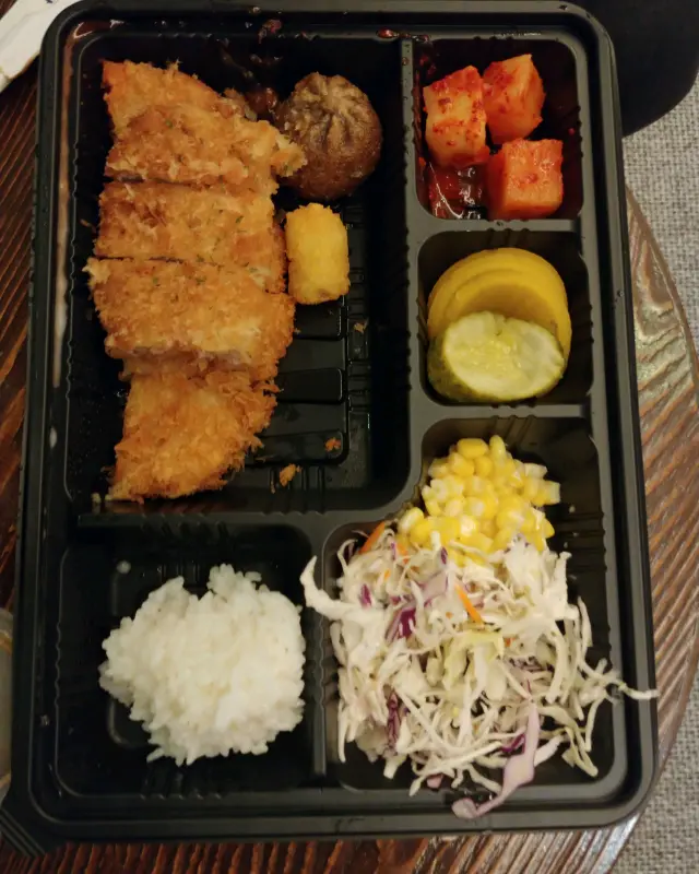 의령소바 돈가스 포장