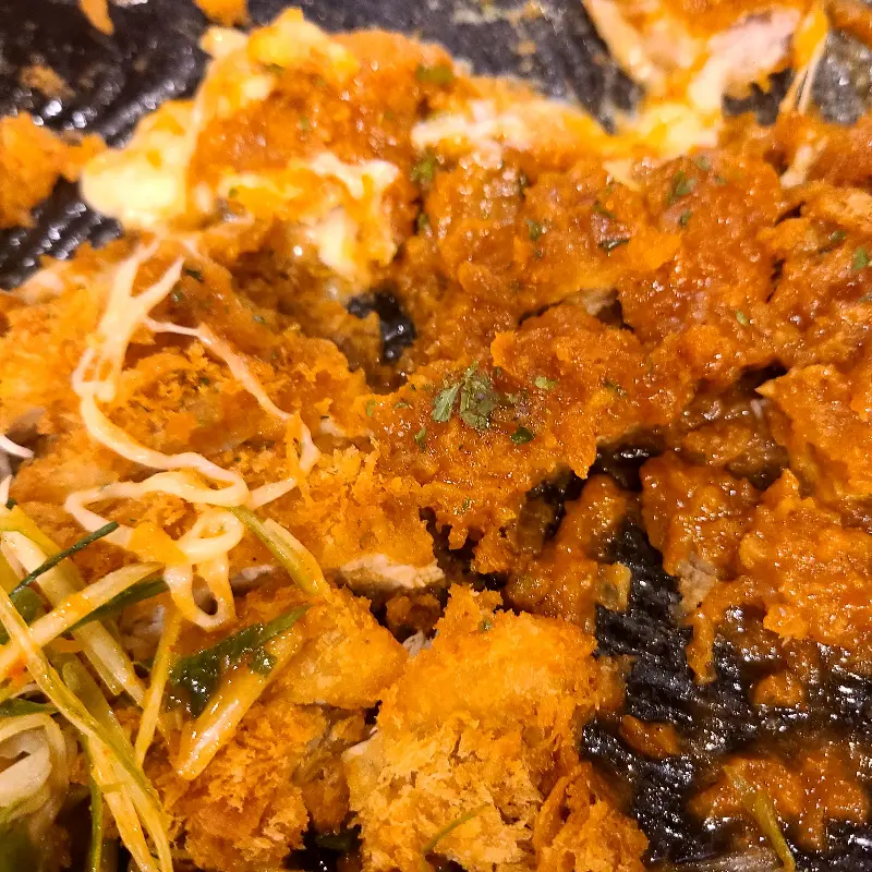 홍수처럼 흘러넘치는 치즈